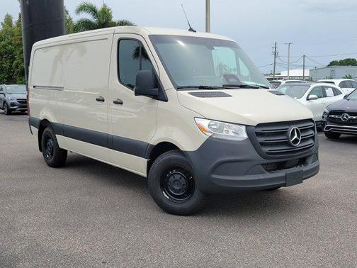 2025 Mercedes-Benz Sprinter 2500 Standard Roof