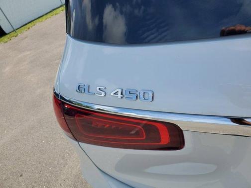 2023 Mercedes-Benz GLS 450 4MATIC