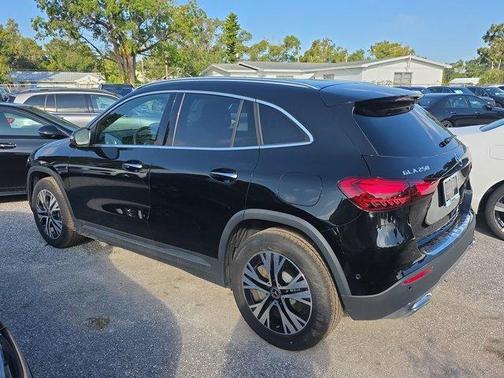 2025 Mercedes-Benz GLA 250 Base