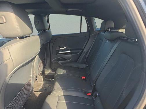 2025 Mercedes-Benz GLA 250 Base