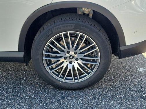 2026 Mercedes-Benz GLC 300 Base