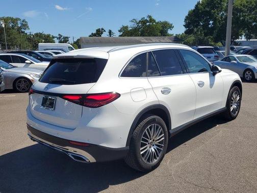 2025 Mercedes-Benz GLC 300 Base