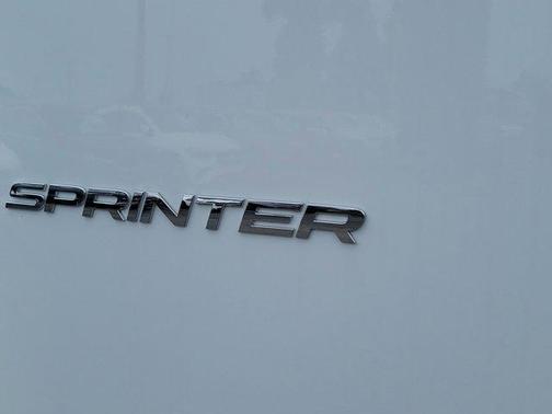 2025 Mercedes-Benz Sprinter 2500 144 WB Standard Roof Passenger