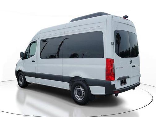2025 Mercedes-Benz Sprinter 2500 144 WB Standard Roof Passenger