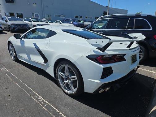 2025 Chevrolet Corvette Stingray w/2LT