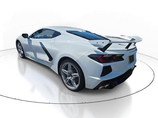 2025 Chevrolet Corvette Stingray w/2LT