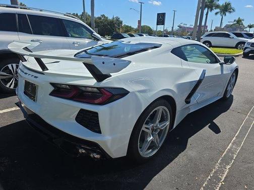 2025 Chevrolet Corvette Stingray w/2LT