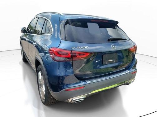 2021 Mercedes-Benz GLA 250 Base 4MATIC