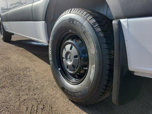 2026 Mercedes-Benz Sprinter 2500 Standard Roof