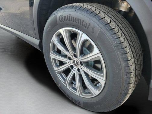 2026 Mercedes-Benz GLC 300 Base