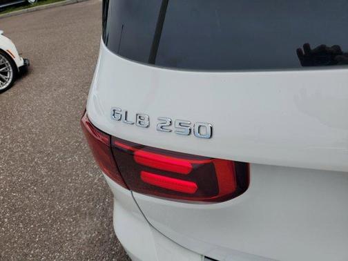 2026 Mercedes-Benz GLB 250 Base