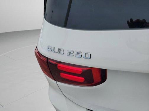 2026 Mercedes-Benz GLB 250 Base