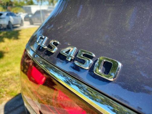 2026 Mercedes-Benz GLS 450 4MATIC