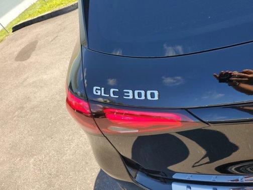 2026 Mercedes-Benz GLC 300 Base 4MATIC