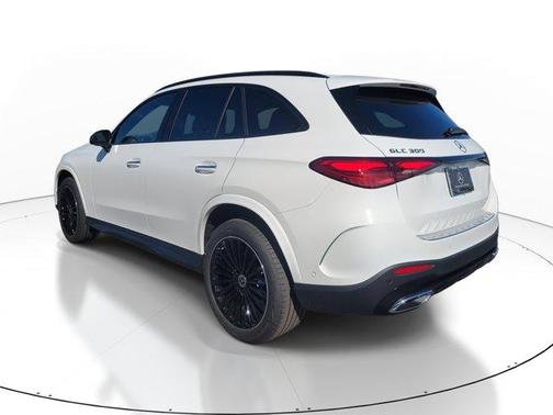 2026 Mercedes-Benz GLC 300 Base