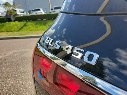 2026 Mercedes-Benz GLS 450