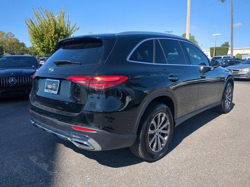 2025 Mercedes-Benz GLC 300 Base