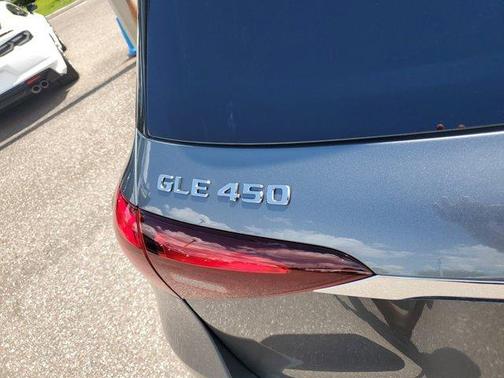 2026 Mercedes-Benz GLE 450 4MATIC