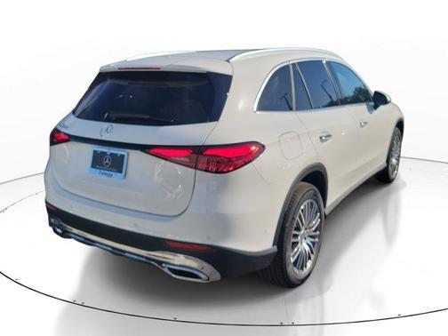 2026 Mercedes-Benz GLC 300 Base