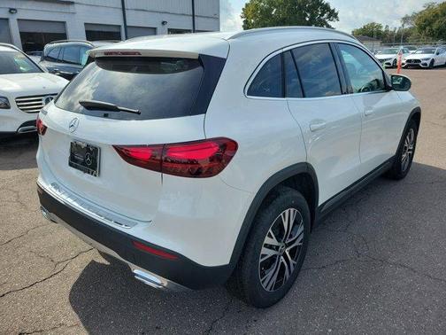 2026 Mercedes-Benz GLA 250 Base