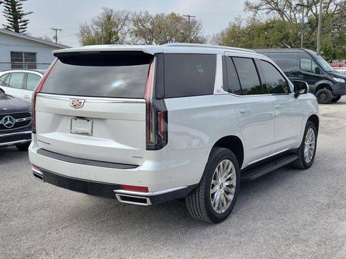2022 Cadillac Escalade Premium Luxury