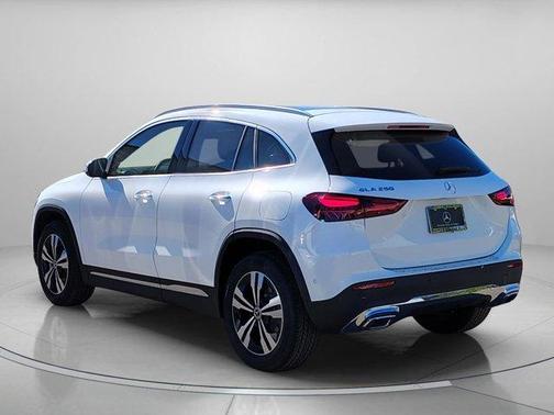 2026 Mercedes-Benz GLA 250 Base