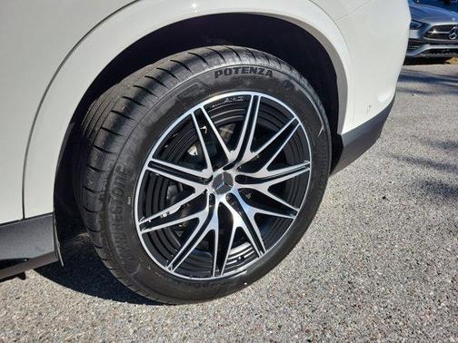 2026 Mercedes-Benz AMG GLC 43 Base