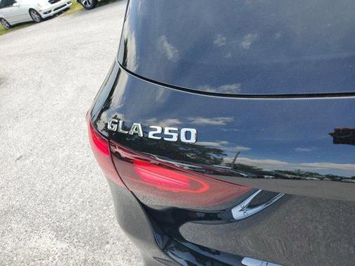 2025 Mercedes-Benz GLA 250 Base