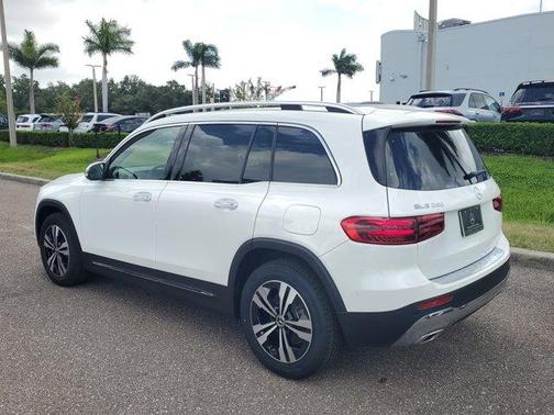 2025 Mercedes-Benz GLB 250 Base