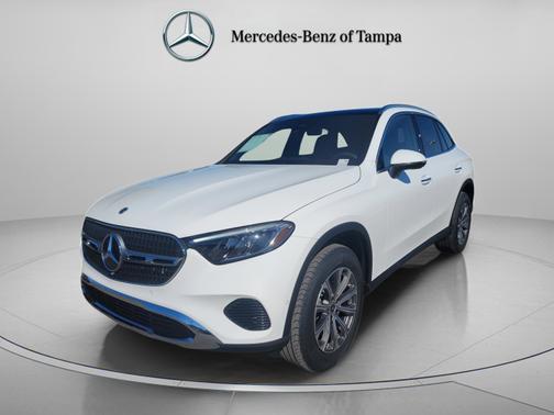 Polar White 2026 Mercedes-Benz GLC 300