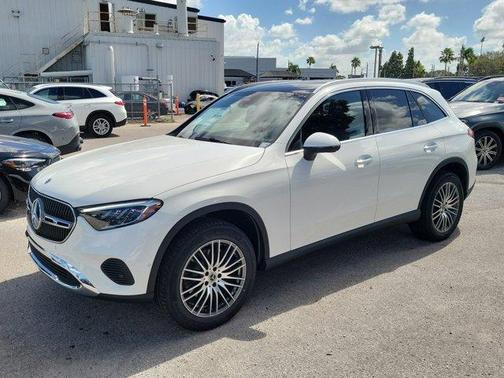 2026 Mercedes-Benz GLC 300 Base 4MATIC