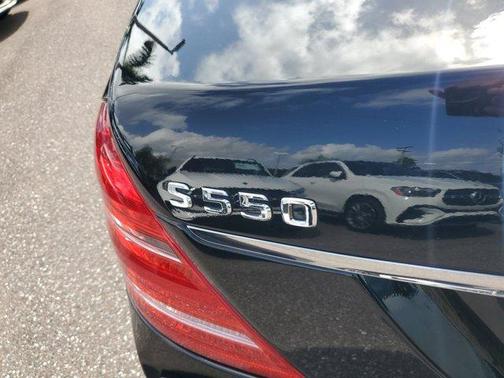 2011 Mercedes-Benz S-Class S 550