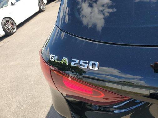 2025 Mercedes-Benz GLA 250 Base