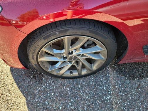 2022 Genesis G70 2.0T