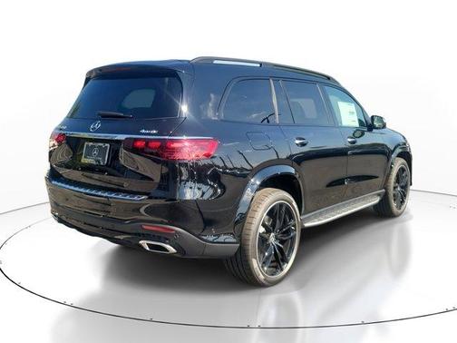 2026 Mercedes-Benz GLS 450 4MATIC