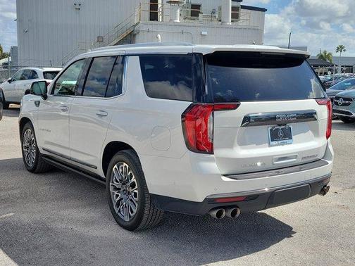 2023 GMC Yukon Denali Ultimate