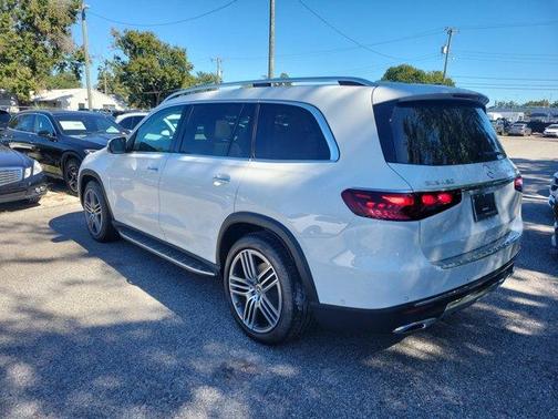 2026 Mercedes-Benz GLS 450 4MATIC