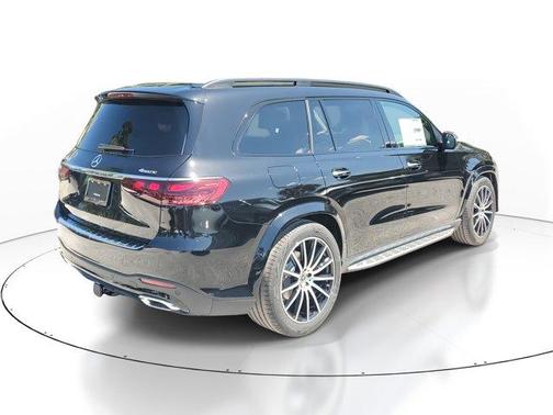 2026 Mercedes-Benz GLS 450 