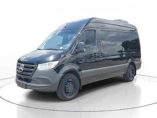 2024 Mercedes-Benz Sprinter 2500 144 WB Standard Roof Passenger