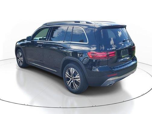 2026 Mercedes-Benz GLB 250 Base