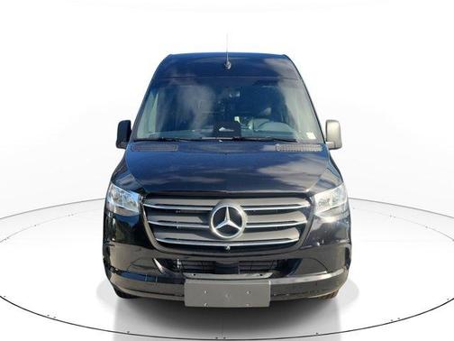 2025 Mercedes-Benz Sprinter 2500 144 WB Standard Roof Passenger