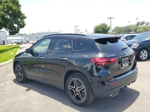 2025 Mercedes-Benz GLA 250 Base