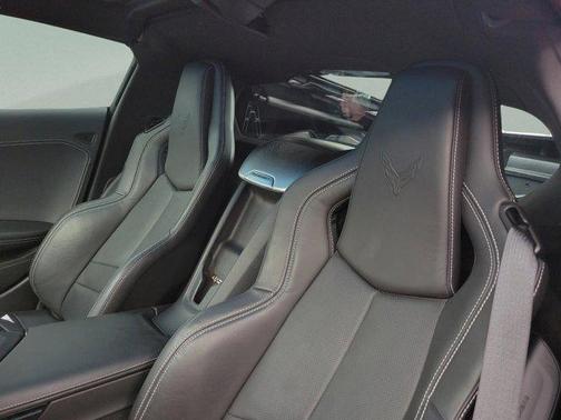 2024 Chevrolet Corvette Stingray w/2LT