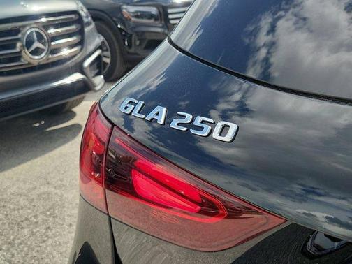 2025 Mercedes-Benz GLA 250 Base
