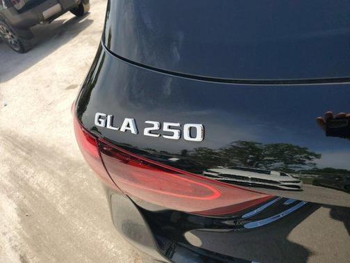 2025 Mercedes-Benz GLA 250 Base