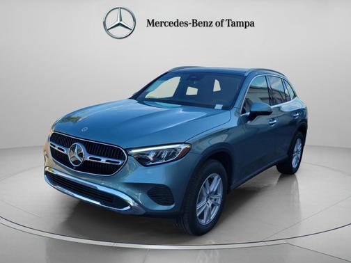 Verde Silver Metallic 2026 Mercedes-Benz GLC 300