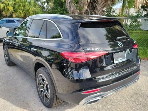 2026 Mercedes-Benz GLC 300 Base 4MATIC