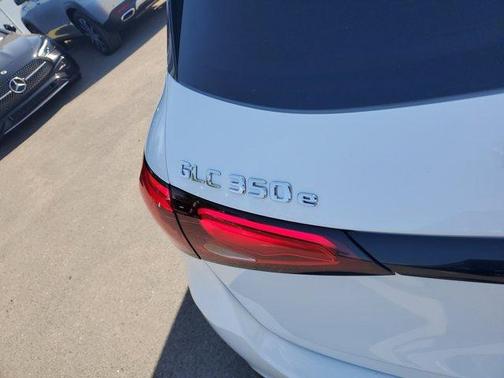 2025 Mercedes-Benz GLC 350e Base 4MATIC