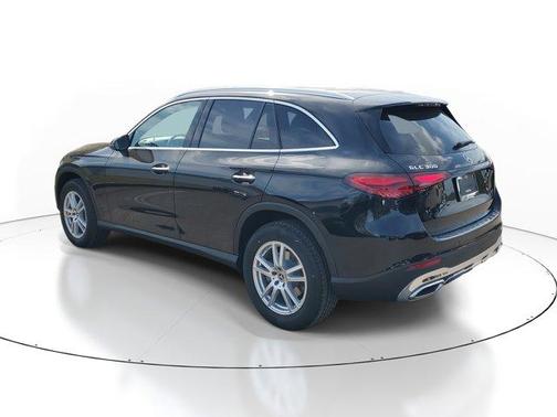 2025 Mercedes-Benz GLC 300 Base