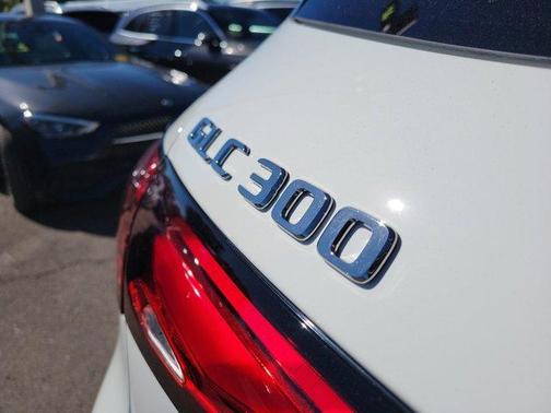 2026 Mercedes-Benz GLC 300 Base